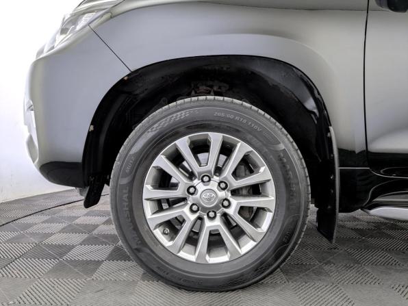 Toyota Land Cruiser Prado 150 Series Рестайлинг 2 с пробегом 2019 года, цена 5 705 000 рублей, 85026 км, внедорожник, Автокод Объявления