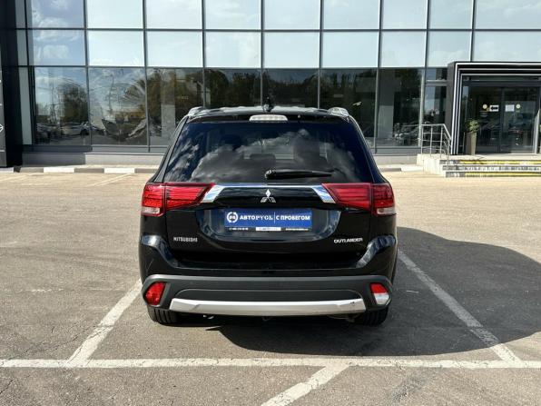 Mitsubishi Outlander III Рестайлинг 3 с пробегом 2018 года, цена 1 699 000 рублей, 108758 км, внедорожник, Автокод Объявления