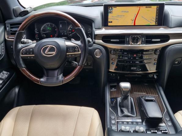 Lexus LX III Рестайлинг 2 с пробегом 2016 года, цена 7 950 000 рублей, 248664 км, внедорожник, Автокод Объявления