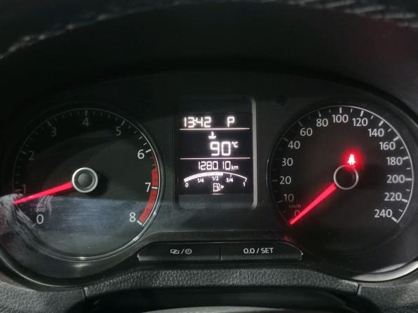 Volkswagen Polo V Рестайлинг с пробегом 2016 года, цена 1 100 000 рублей, 128010 км, седан, Автокод Объявления