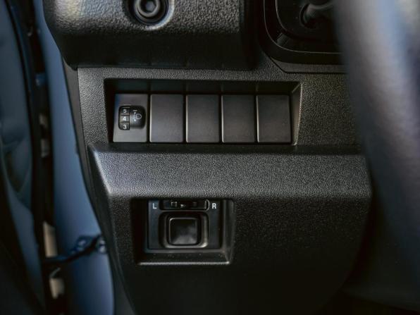 Suzuki Jimny IV с пробегом 2020 года, цена 3 178 000 рублей, 21976 км, внедорожник, Автокод Объявления