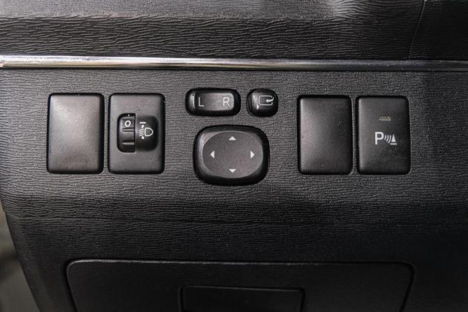 Toyota Avensis III Рестайлинг с пробегом 2012 года, цена 1 529 000 рублей, 165500 км, седан, Автокод Объявления