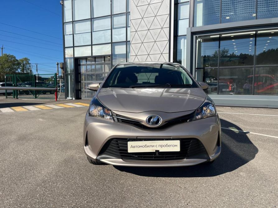 Toyota Vitz III (XP130) Рестайлинг Томск  - изображение 3