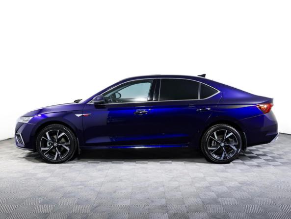 Skoda Octavia IV (A8) с пробегом 2021 года, цена 2 498 000 рублей, 61691 км, лифтбек, Автокод Объявления