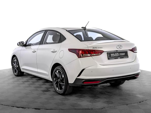 Hyundai Solaris II Рестайлинг с пробегом 2021 года, цена 1 595 000 рублей, 82735 км, седан, Автокод Объявления