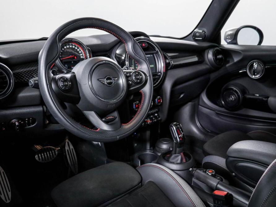 Mini Hatch III (F55/F56) Рестайлинг Москва  - изображение 15