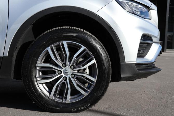 Geely Atlas Pro с пробегом 2023 года, цена 2 148 000 рублей, 55207 км, внедорожник, Автокод Объявления