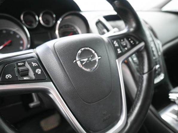 Opel Astra J Рестайлинг с пробегом 2013 года, цена 929 900 рублей, 187000 км, хэтчбек, Автокод Объявления