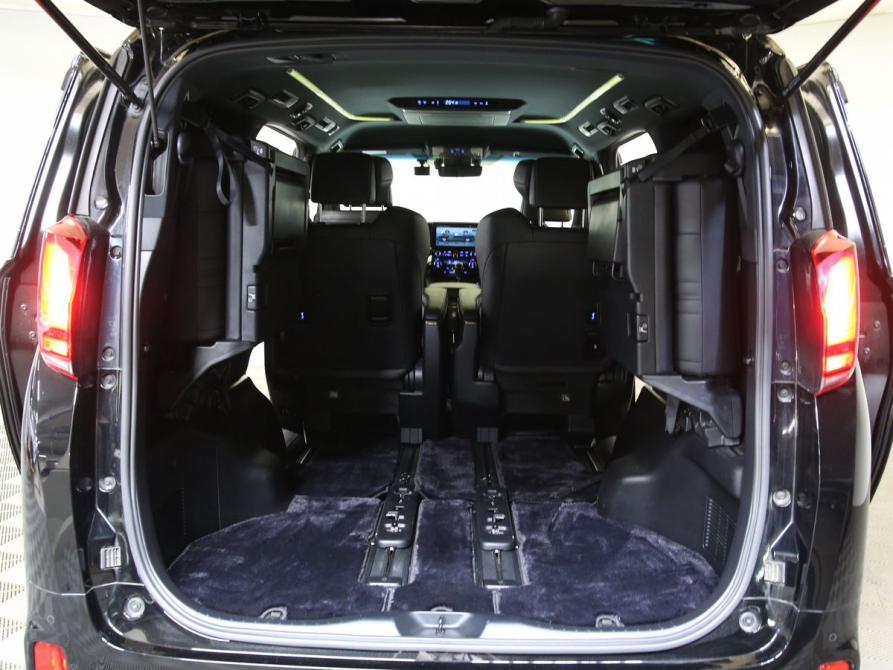 Toyota Alphard III Рестайлинг Санкт-Петербург  - изображение 18