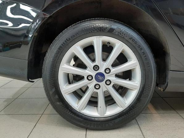 Ford Focus III Рестайлинг с пробегом 2017 года, цена 1 050 000 рублей, 158853 км, универсал, Автокод Объявления