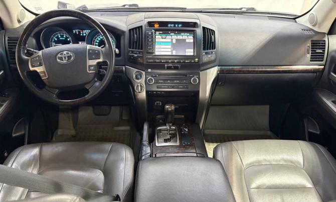 Toyota Land Cruiser 200 Series с пробегом 2010 года, цена 2 850 000 рублей, 288000 км, внедорожник, Автокод Объявления