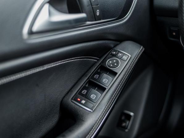 Mercedes-Benz CLA I (C117 X117) с пробегом 2015 года, цена 1 530 000 рублей, 143104 км, седан, Автокод Объявления