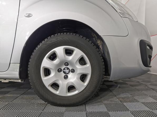 Peugeot Partner II Рестайлинг 2 с пробегом 2021 года, цена 1 369 000 рублей, 111029 км, компактвэн, Автокод Объявления