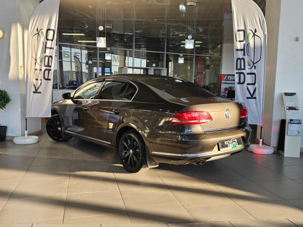 Volkswagen Passat B7 с пробегом 2012 года, цена 1 251 000 рублей, 156585 км, седан, Автокод Объявления