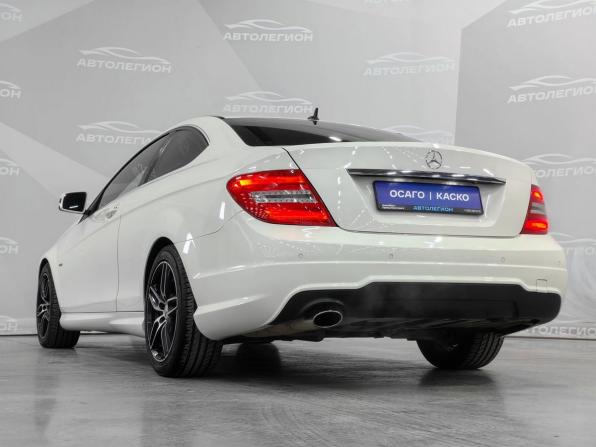 Mercedes-Benz C-Класс III (W204) Рестайлинг с пробегом 2011 года, цена 1 605 000 рублей, 220000 км, купе, Автокод Объявления