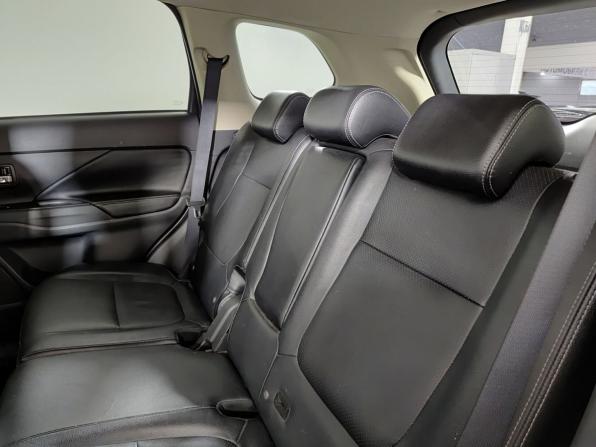 Mitsubishi Outlander III Рестайлинг 2 с пробегом 2016 года, цена 1 470 000 рублей, 252500 км, внедорожник, Автокод Объявления