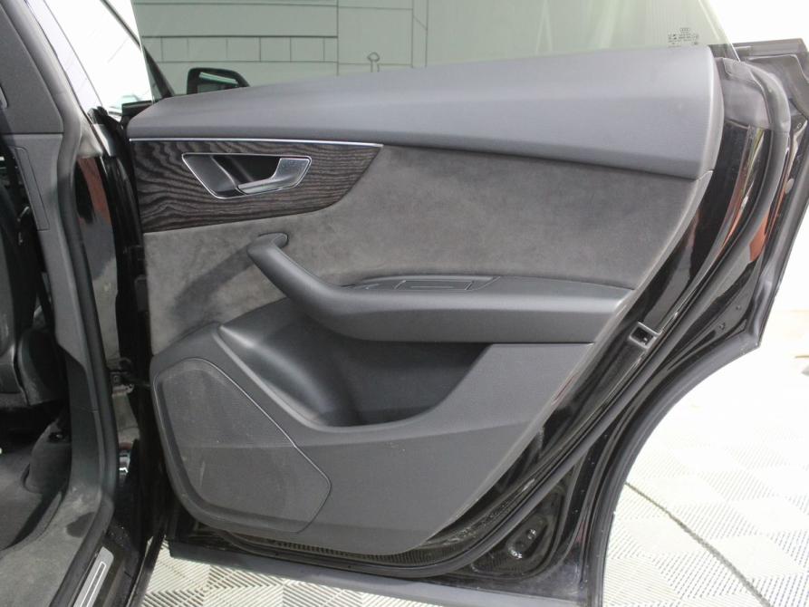 Audi Q8 I (4M) Москва  - изображение 24