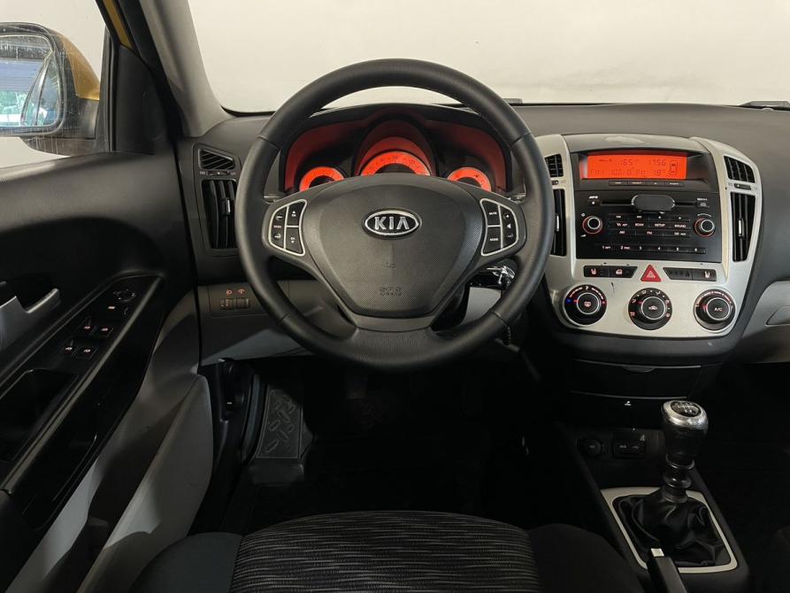 Kia Ceed I Великий Новгород  - изображение 13