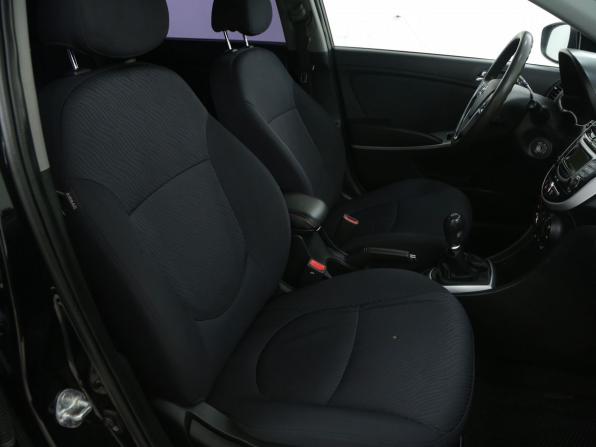 Hyundai Solaris I с пробегом 2013 года, цена 689 000 рублей, 120000 км, седан, Автокод Объявления