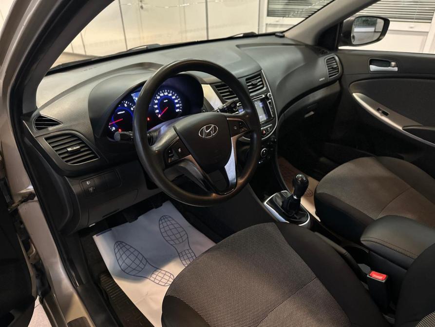 Hyundai Solaris I Санкт-Петербург  - изображение 14