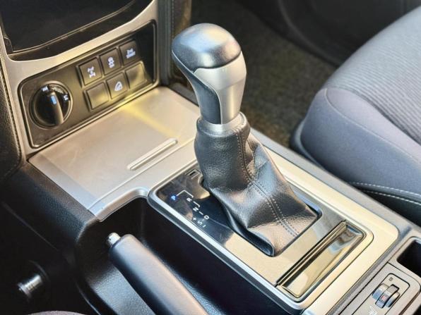 Toyota Land Cruiser Prado 150 Series Рестайлинг 2 с пробегом 2018 года, цена 4 187 000 рублей, 109767 км, внедорожник, Автокод Объявления
