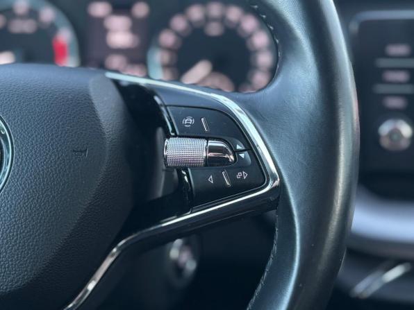 Skoda Octavia IV (A8) с пробегом 2021 года, цена 2 250 000 рублей, 79201 км, лифтбек, Автокод Объявления