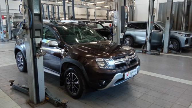 Renault Duster I Рестайлинг с пробегом 2017 года, цена 1 334 000 рублей, 138287 км, внедорожник, Автокод Объявления