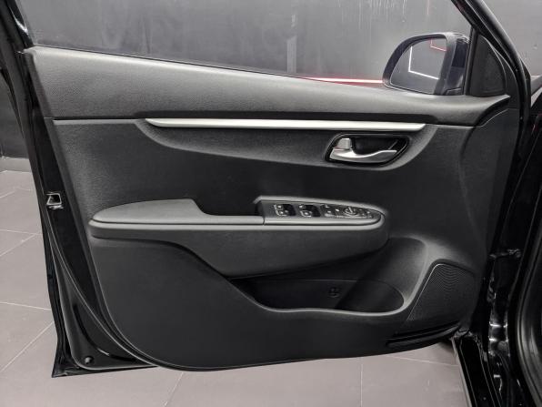 Kia Rio IV Рестайлинг с пробегом 2020 года, цена 1 945 000 рублей, 26969 км, седан, Автокод Объявления