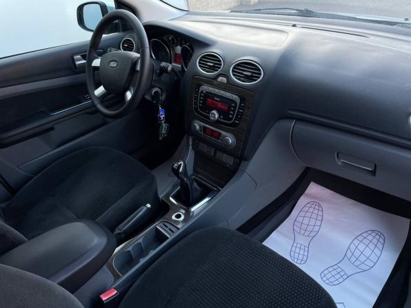 Ford Focus II Рестайлинг с пробегом 2008 года, цена 444 000 рублей, 284717 км, седан, Автокод Объявления