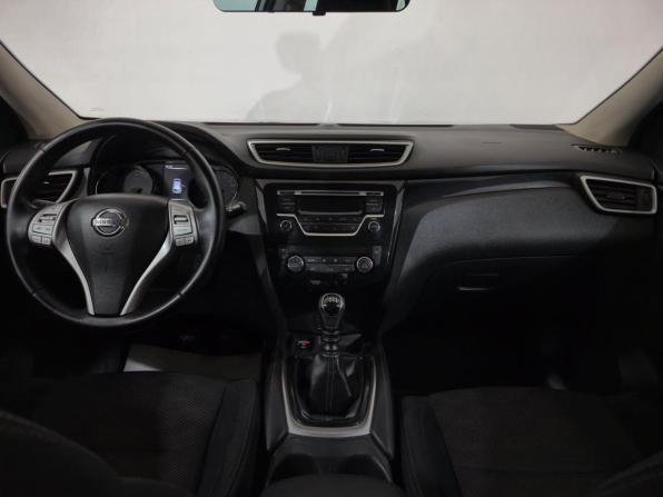 Nissan Qashqai II с пробегом 2017 года, цена 1 595 000 рублей, 180425 км, внедорожник, Автокод Объявления