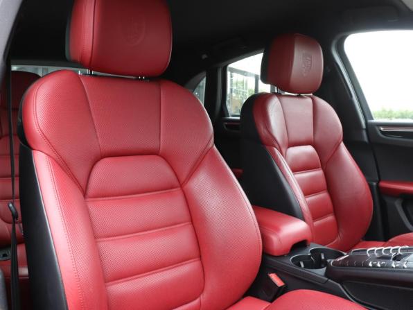 Porsche Macan I с пробегом 2015 года, цена 3 300 000 рублей, 109312 км, внедорожник, Автокод Объявления