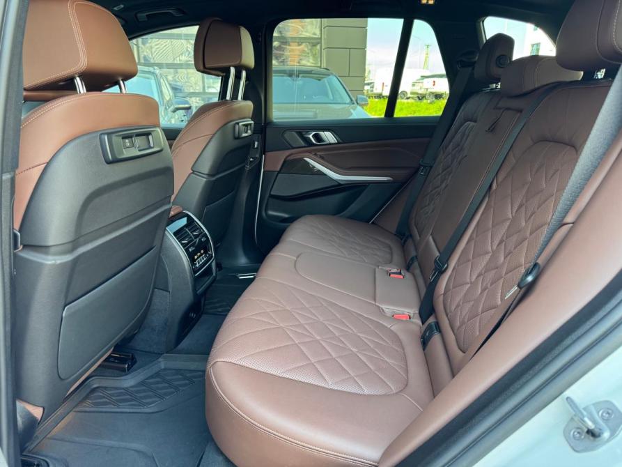 BMW X5 IV (G05/G18) Иркутск  - изображение 27