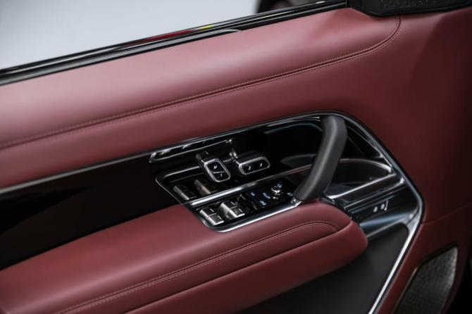 Новый Land Rover Range Rover V 2026 года, цена 26 100 000 рублей, внедорожник, Автокод Объявления