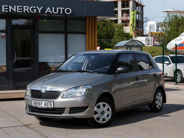 Skoda Fabia II Рестайлинг с пробегом 2010 года, цена 599 000 рублей, 62650 км, хэтчбек, Автокод Объявления