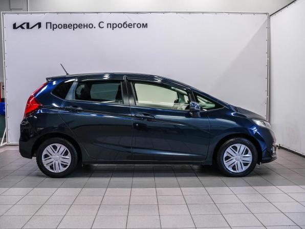 Honda Fit III Рестайлинг с пробегом 2019 года, цена 1 250 000 рублей, 54319 км, хэтчбек, Автокод Объявления