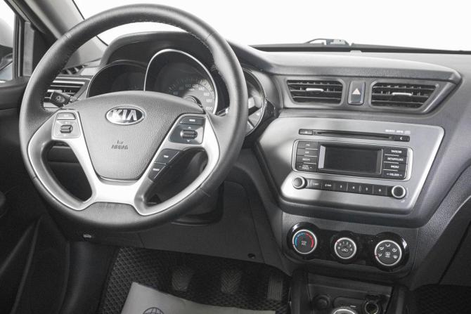 Kia Rio III Рестайлинг с пробегом 2017 года, цена 999 000 рублей, 114000 км, седан, Автокод Объявления