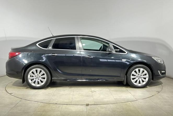 Opel Astra J Рестайлинг с пробегом 2013 года, цена 985 000 рублей, 173352 км, седан, Автокод Объявления
