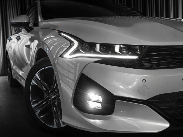 Kia K5 III с пробегом 2022 года, цена 3 189 000 рублей, 89688 км, седан, Автокод Объявления