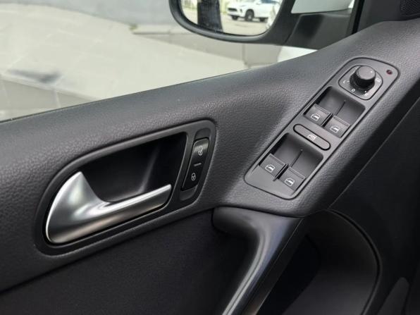 Volkswagen Tiguan I Рестайлинг с пробегом 2011 года, цена 1 220 000 рублей, 128103 км, внедорожник, Автокод Объявления