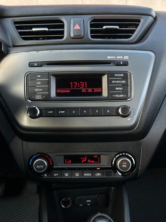 Kia Rio III Рестайлинг с пробегом 2015 года, цена 1 060 000 рублей, 137300 км, седан, Автокод Объявления
