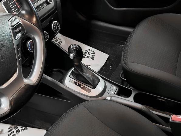 Kia Rio III Рестайлинг с пробегом 2017 года, цена 770 000 рублей, 196177 км, седан, Автокод Объявления