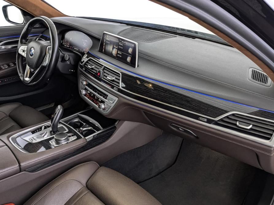 BMW 7 серии VI (G11/G12) Рестайлинг Москва  - изображение 11