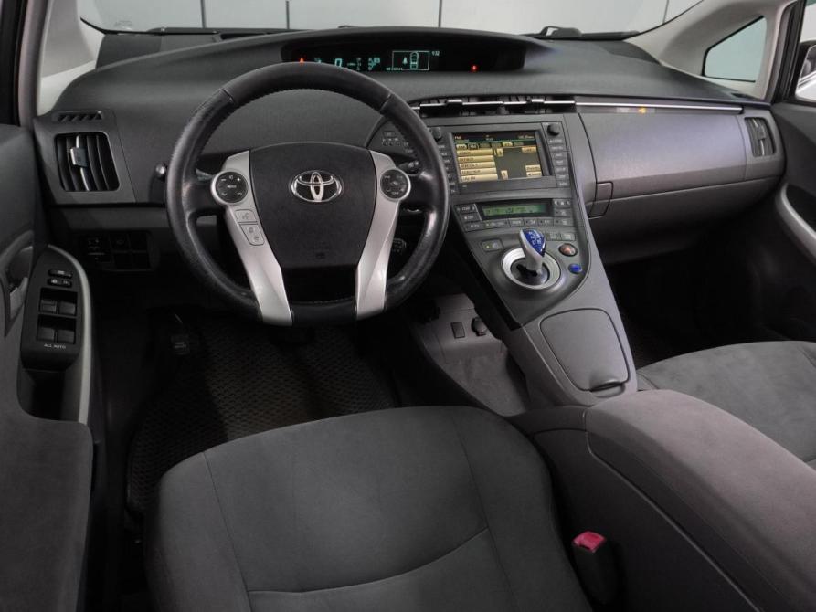 Toyota Prius III (XW30) Воронеж  - изображение 6