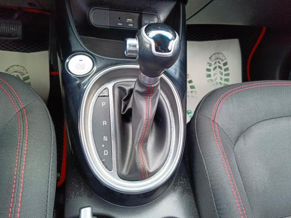 Kia Soul II Рестайлинг с пробегом 2018 года, цена 1 399 995 рублей, 189770 км, хэтчбек, Автокод Объявления