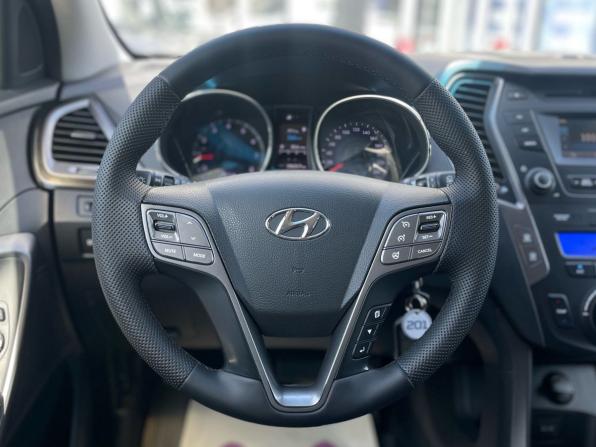 Hyundai Santa Fe III с пробегом 2012 года, цена 1 700 000 рублей, 156317 км, внедорожник, Автокод Объявления