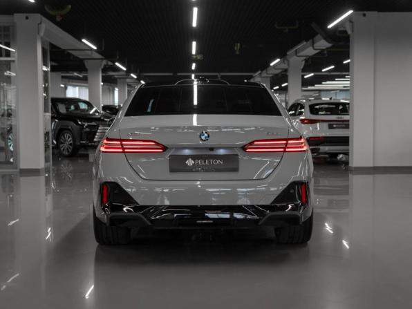 BMW 5 серии VIII (G60/G61/G68) с пробегом 2026 года, цена 10 100 000 рублей, 11 км, седан, Автокод Объявления