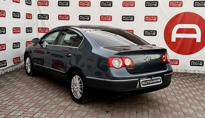 Volkswagen Passat B6 с пробегом 2010 года, цена 650 000 рублей, 229168 км, седан, Автокод Объявления