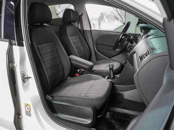 Volkswagen Polo V Рестайлинг с пробегом 2018 года, цена 1 229 000 рублей, 183827 км, седан, Автокод Объявления
