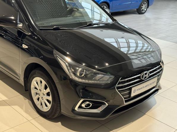 Hyundai Solaris II с пробегом 2018 года, цена 1 299 000 рублей, 149959 км, седан, Автокод Объявления