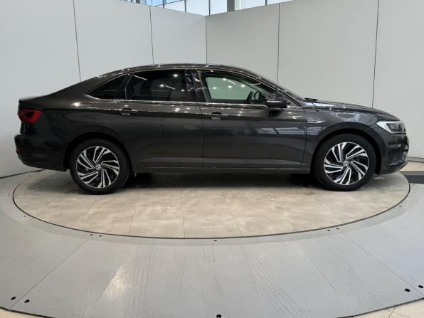 Volkswagen Sagitar III с пробегом 2020 года, цена 2 420 000 рублей, 48260 км, седан, Автокод Объявления